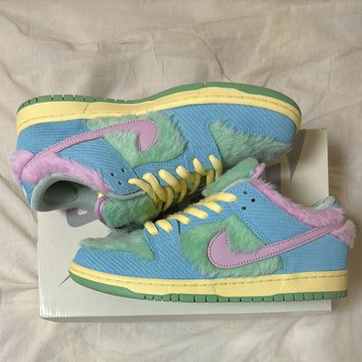VERDY × Nike SB Dunk Low Pro QS "Visty/Blue Gaze and Enamel Green"