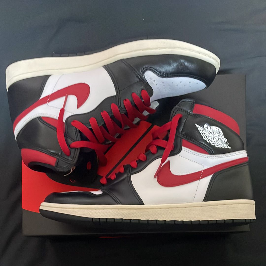 Nike Air Jordan 1 Retro High "Black/White/Sail/Gym Red"