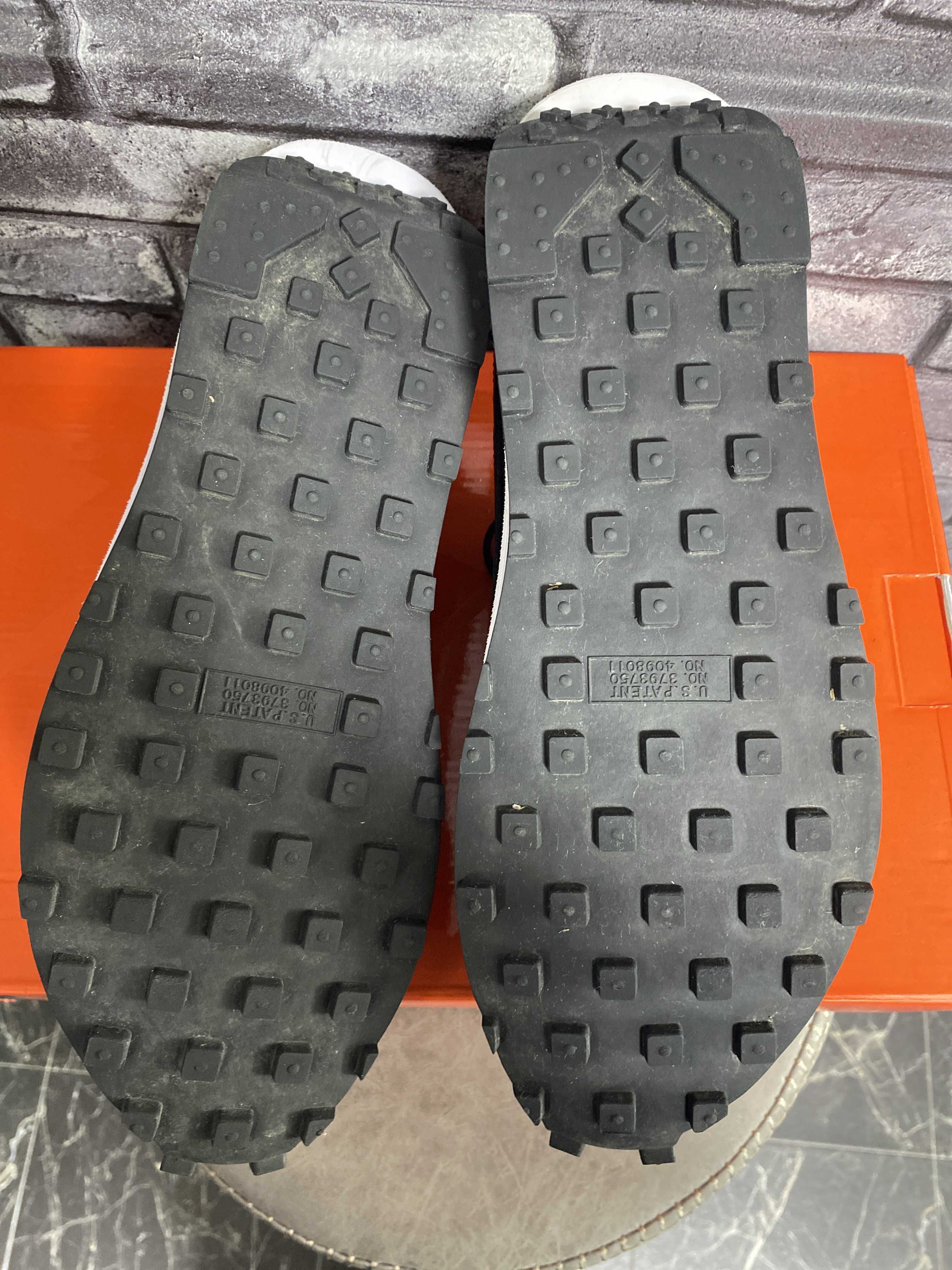 sacai × Nike LDV Waffle "Triple Black"