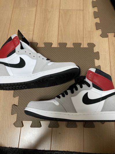 Nike Air Jordan 1 High OG "White/Black/Light Smoke Grey"