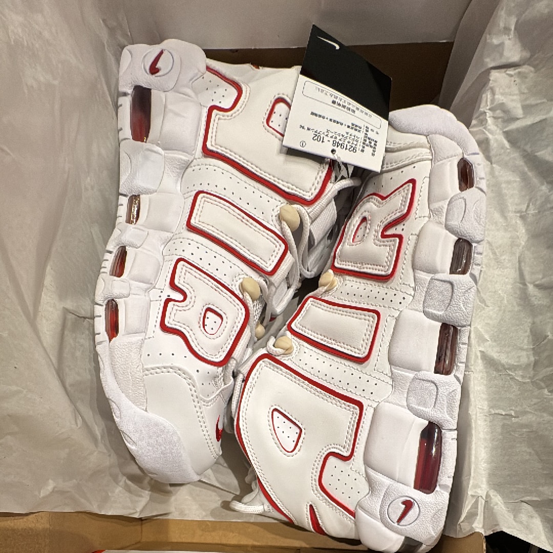 ナイキ エアモアアップテンポ・モアテン (NIKE Air More Uptempo) の