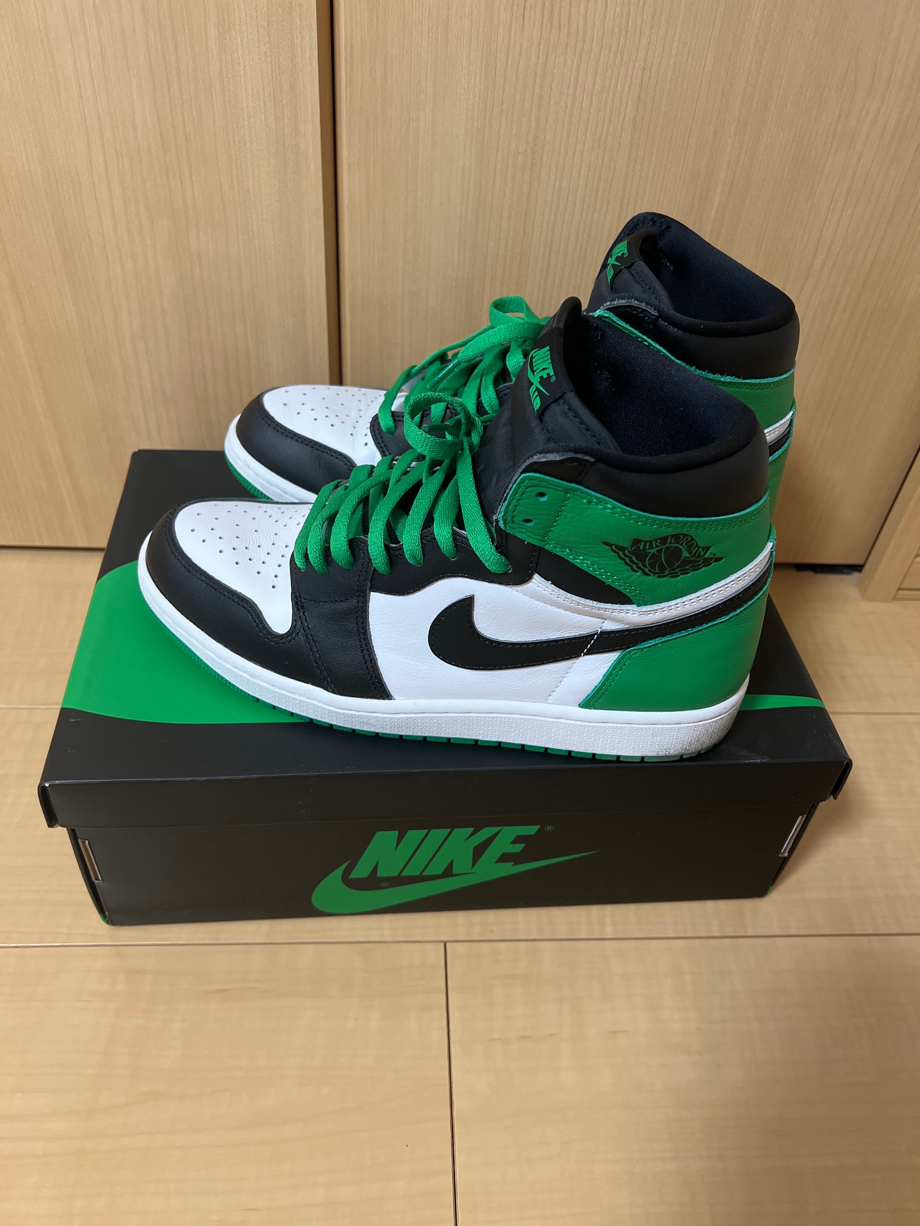 Nike Air Jordan 1 Retro High OG "Celtics/Black and Lucky Green" (2023)