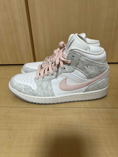 Nike Women's Air Jordan 1 Mid SE "Light Iron Ore"