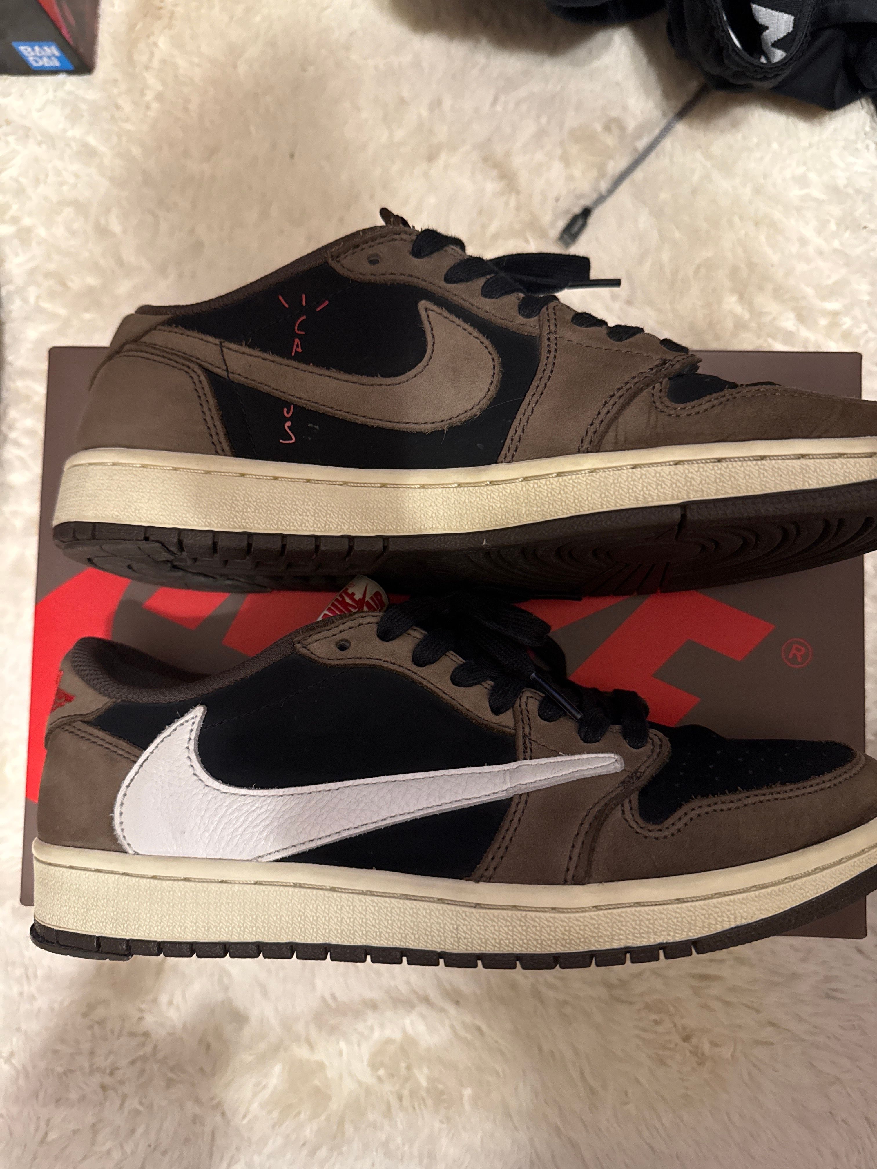 Travis Scott × Nike Air Jordan 1 Low OG SP-T  "Black/Dark Mocha"