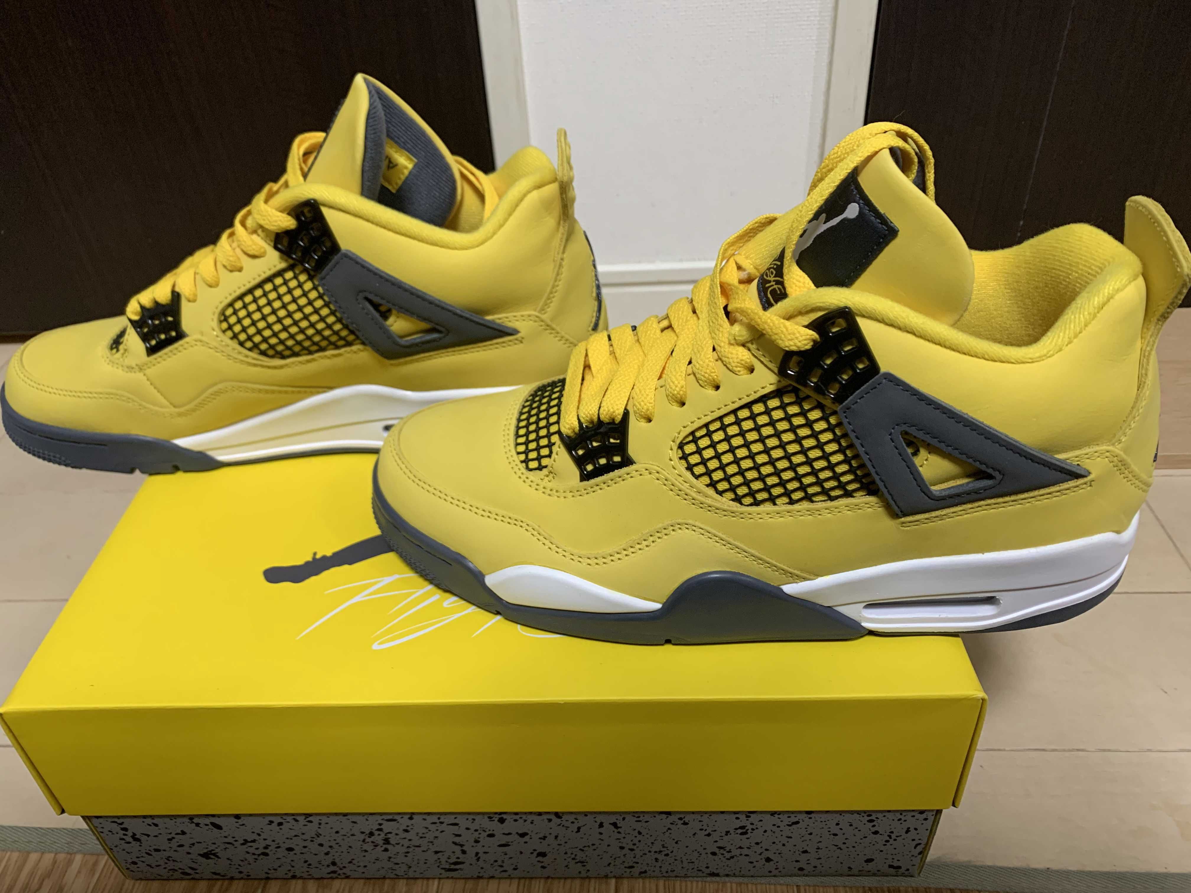 Nike Air Jordan 4 "Tour Yellow"