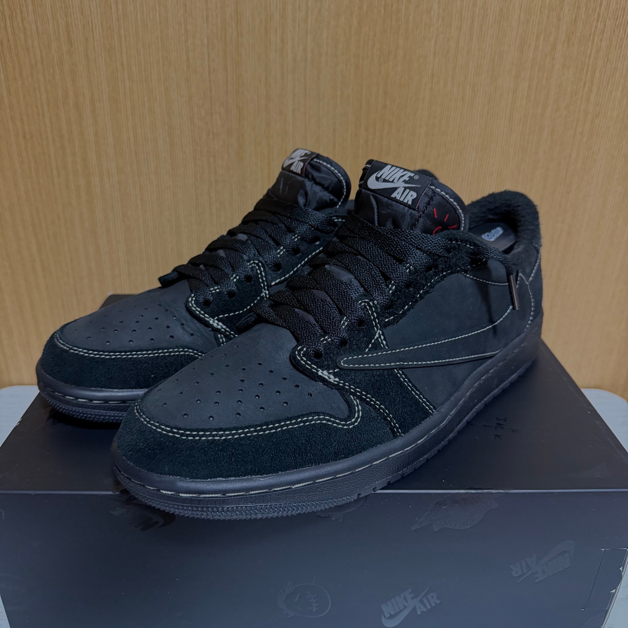 Travis Scott × Nike Air Jordan 1 Low OG SP "Black Phantom"