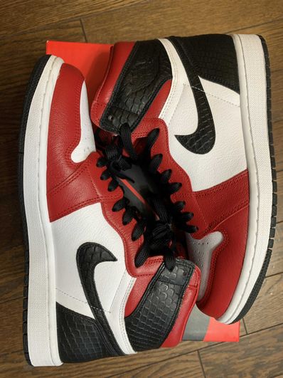 Nike Women's Air Jordan 1 High OG "Satin Red"