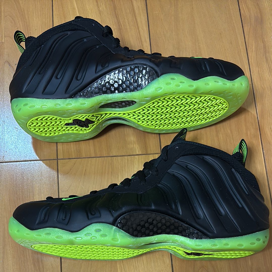 Nike Air Foamposite One "Black/Volt"