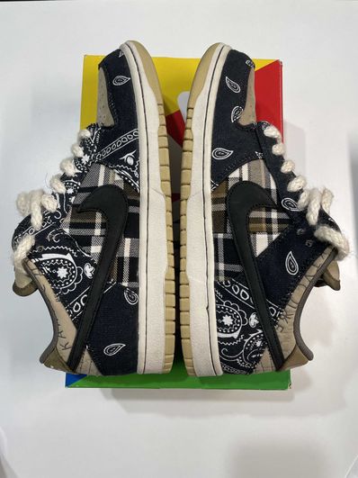 Travis Scott × Nike SB Dunk Low "Black/Parachute Beige"