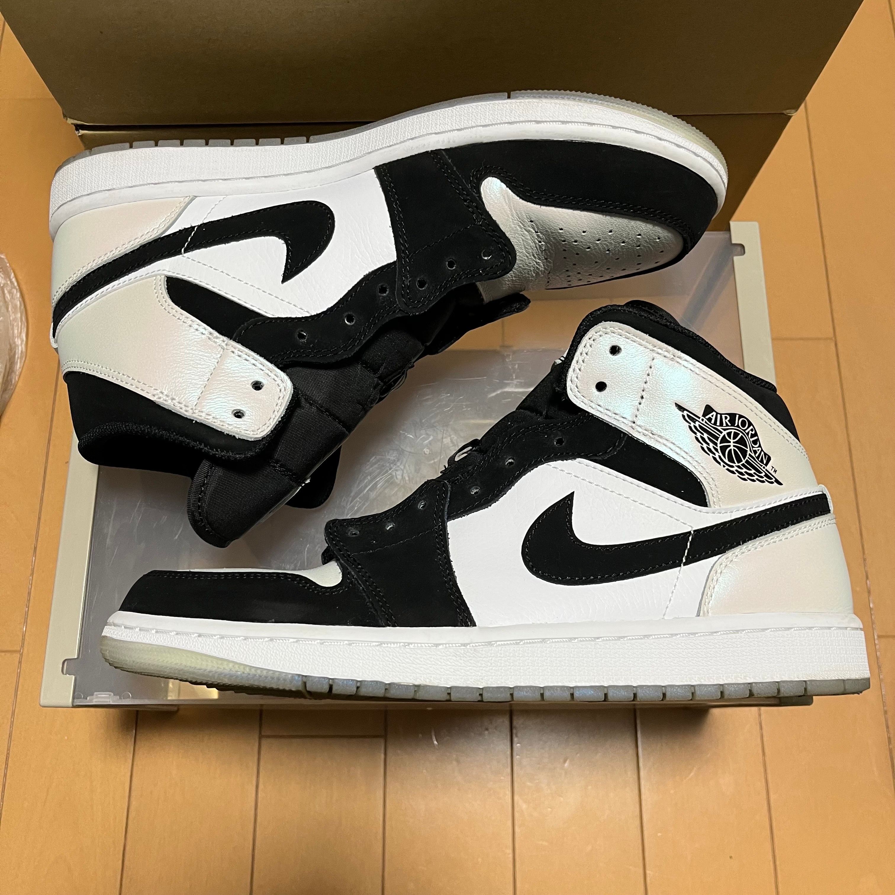 Nike Air Jordan 1 Mid "Omega/Black/White"