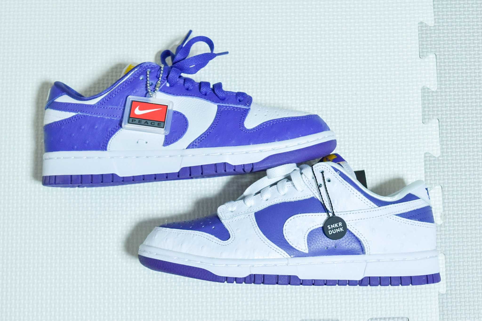 Nike Women's Dunk Low "Made You Look"