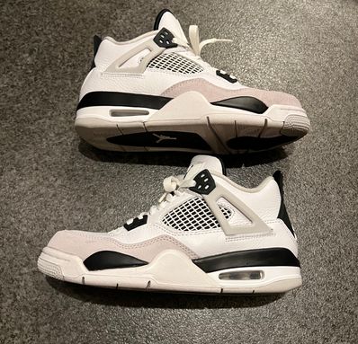 Nike GS Air Jordan 4 "Military Black"