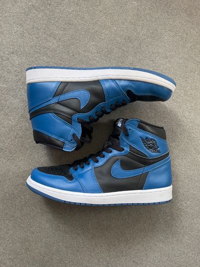 Nike Air Jordan 1 Retro High OG "Dark Marina Blue"