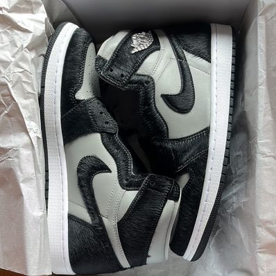 Nike Women's Air Jordan 1 Retro High OG "Medium Grey"