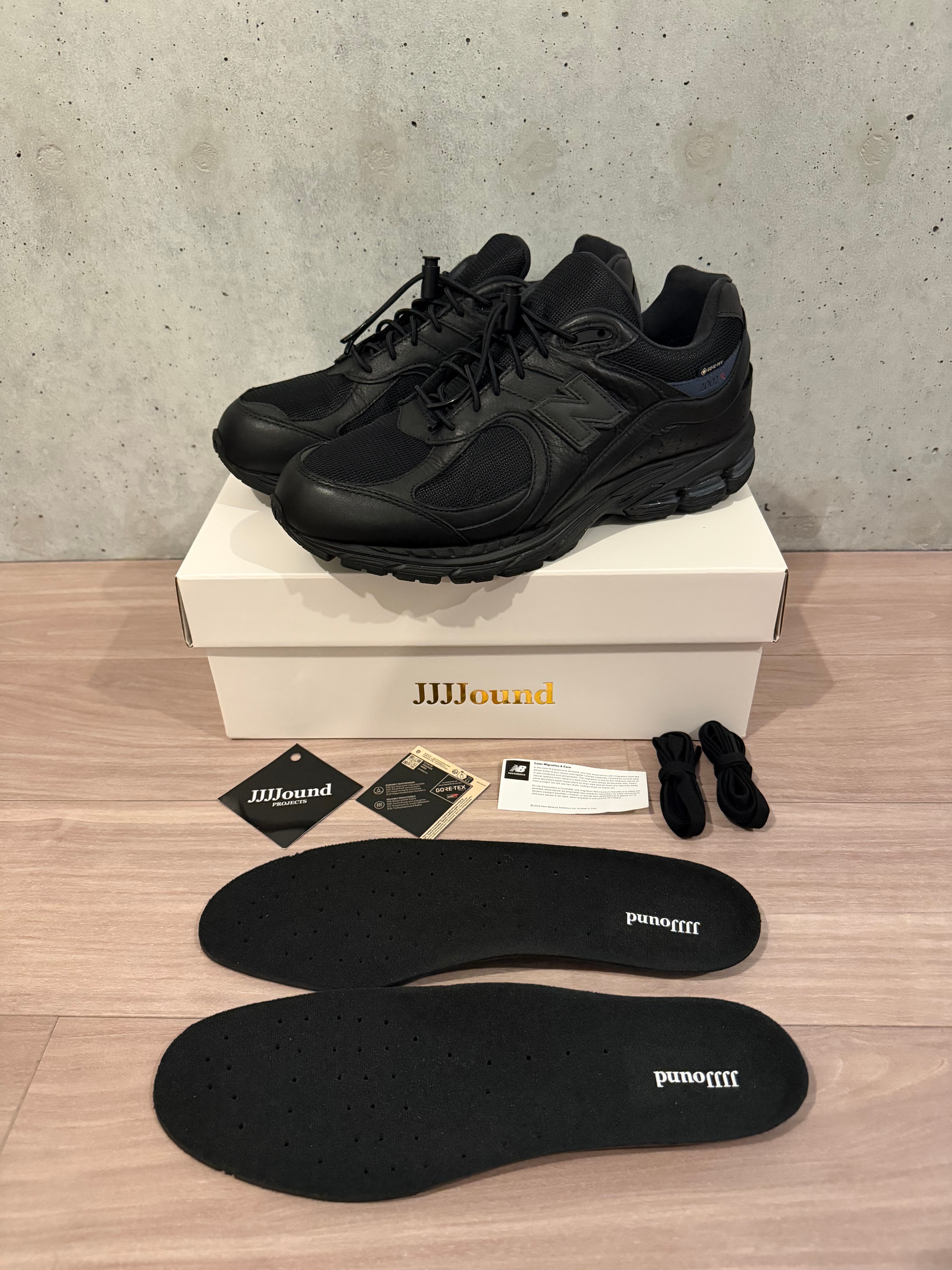 ジョウンド × ニューバランス 2002R ゴアテックス "ブラック"