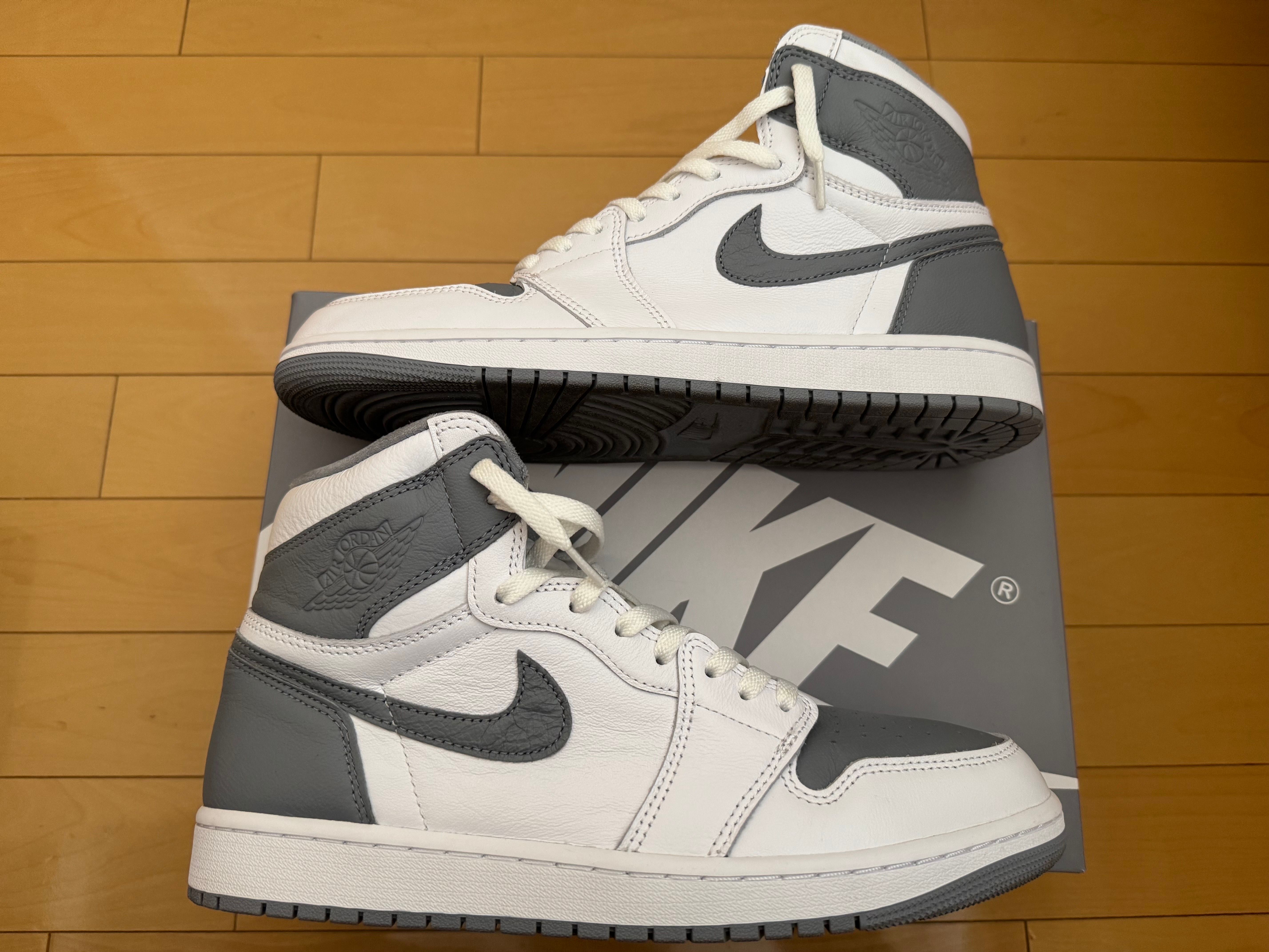 Nike Air Jordan 1 High OG "Stealth"