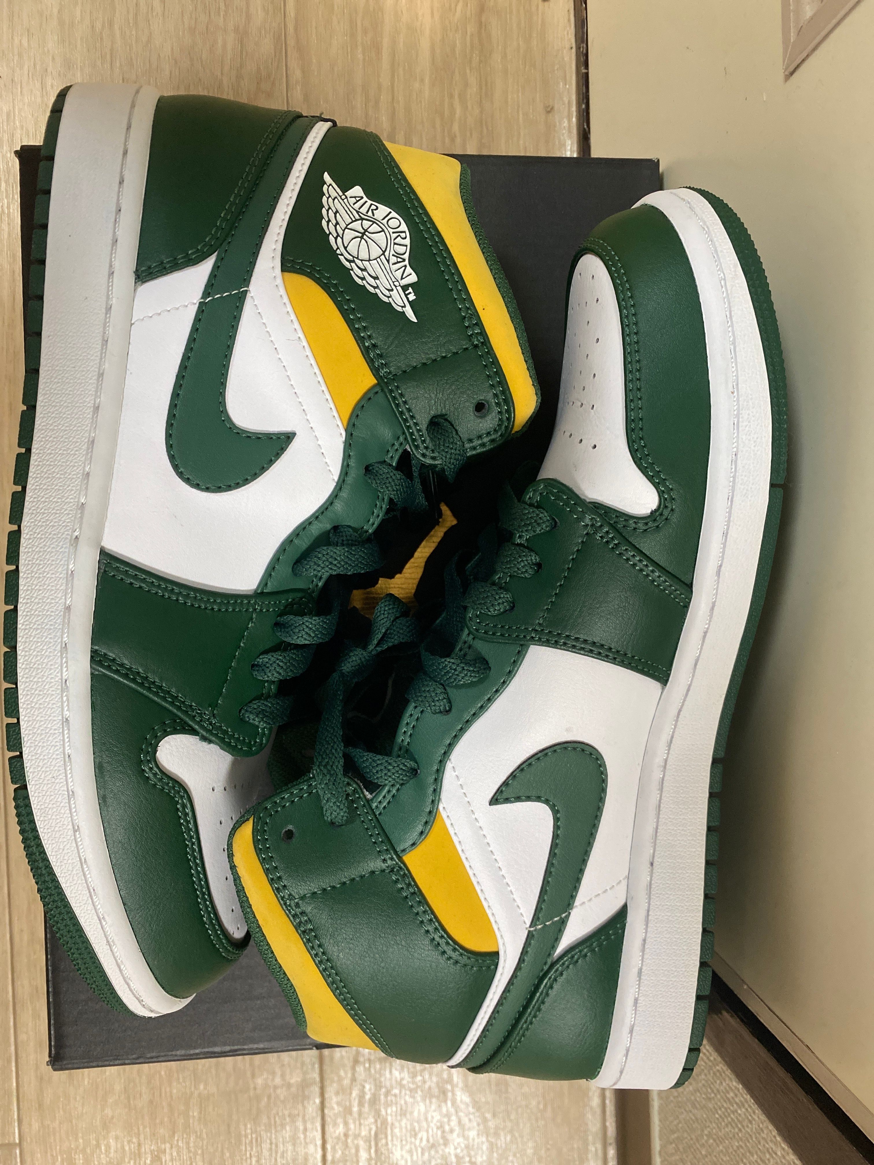 Nike Air Jordan 1 Mid "Seattle Supersonics" 
