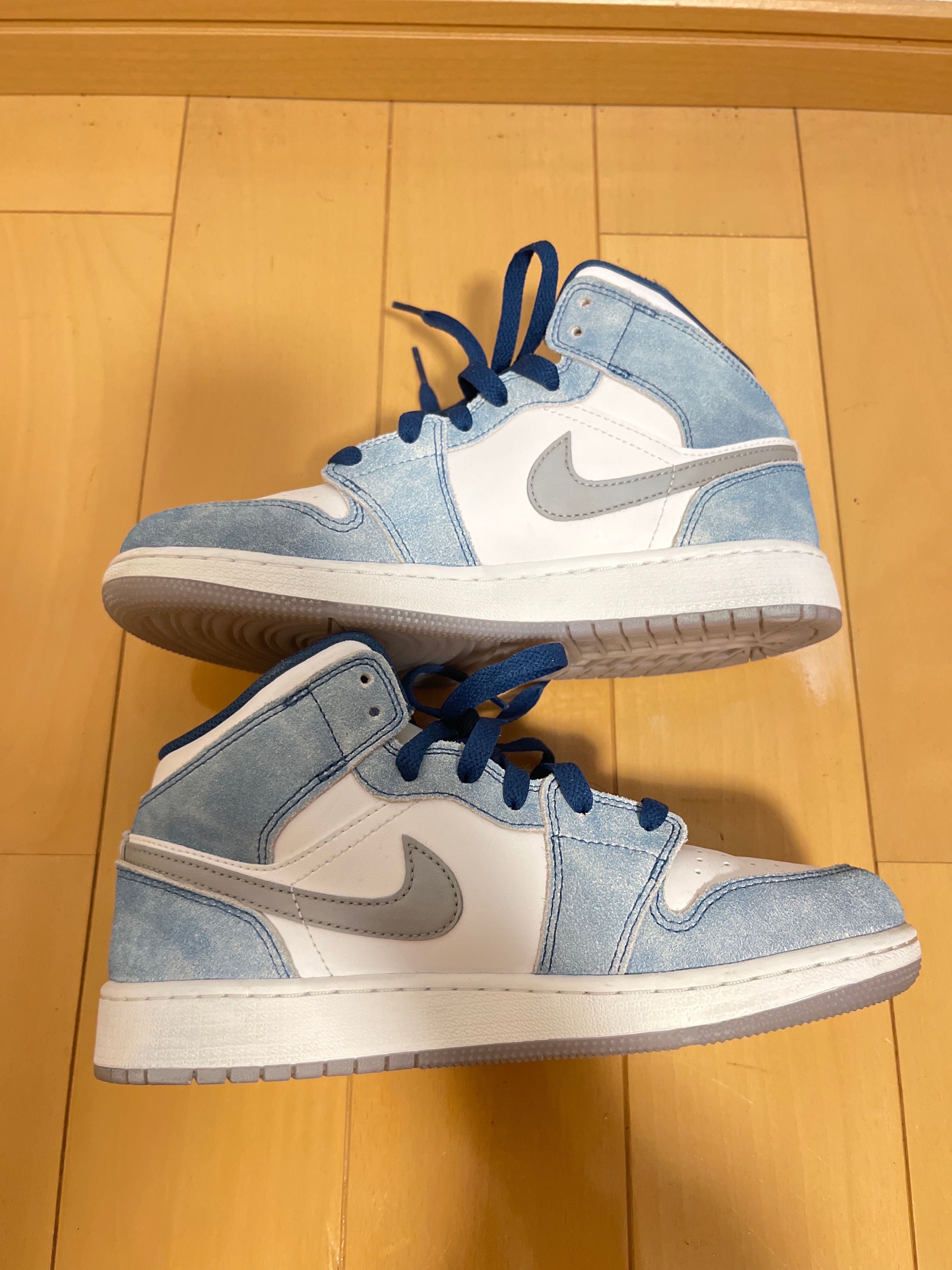 Nike GS Air Jordan 1 Mid "White/University Blue/Grey"