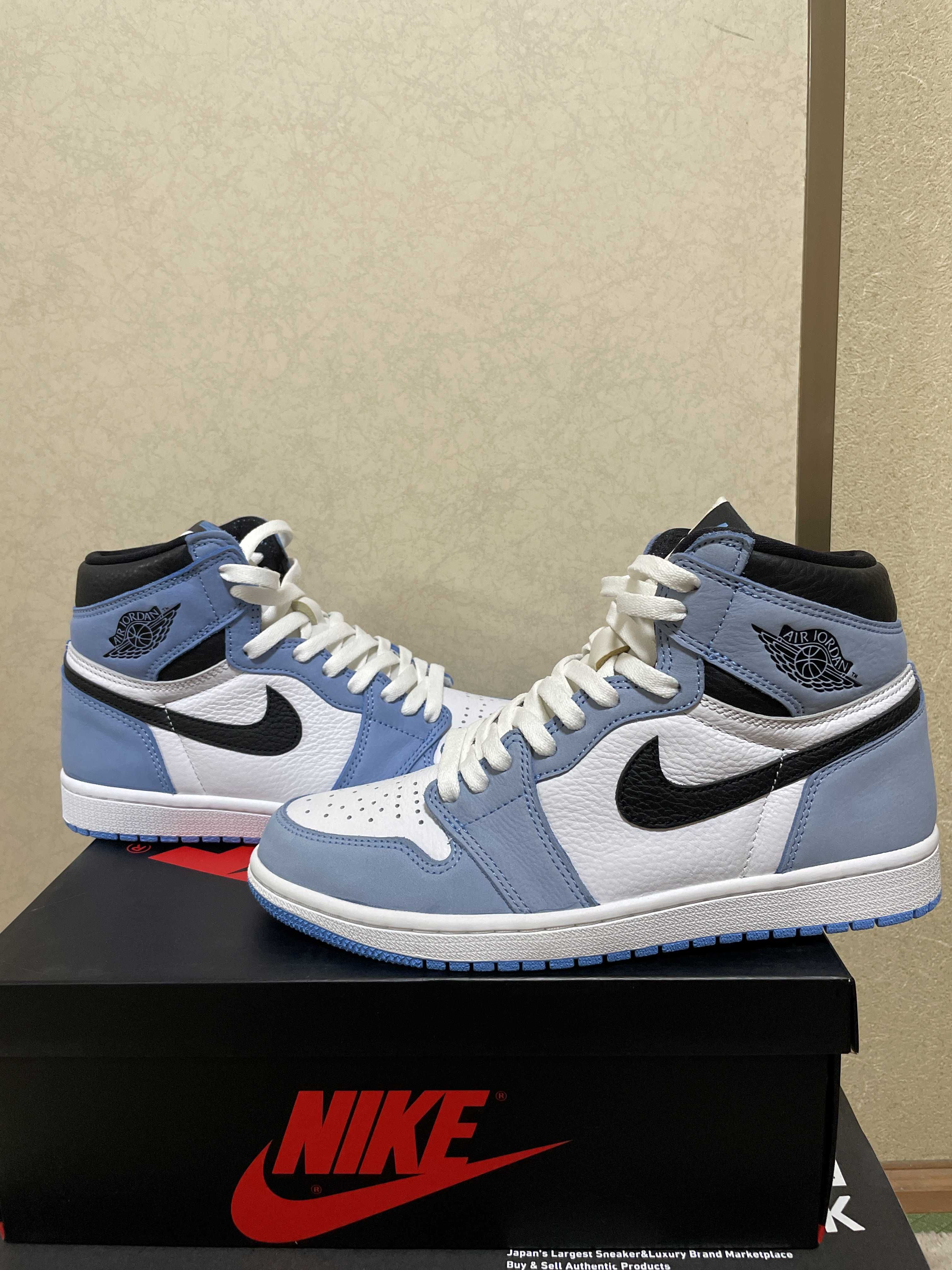 Nike Air Jordan 1 High OG "University Blue"