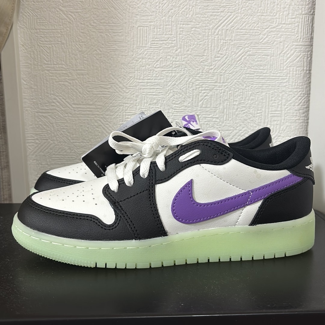 Nike GS Air Jordan 1 Low OG "Black Raspberry"