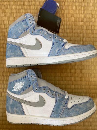 Nike Air Jordan 1 High OG "Hyper Royal"