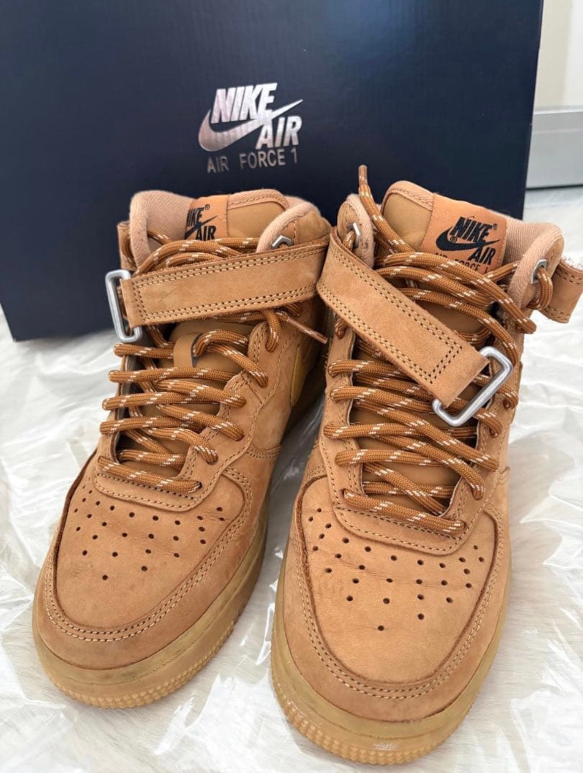 Nike Air Force 1 Mid "Flax"