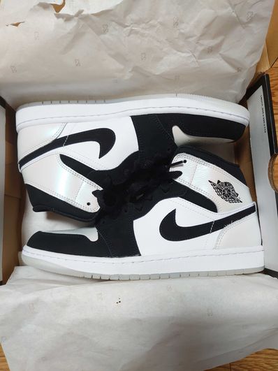 Nike Air Jordan 1 Mid "Omega/Black/White"