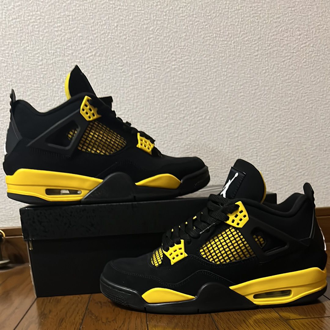 Nike Air Jordan 4 Retro "Thunder"(2023)