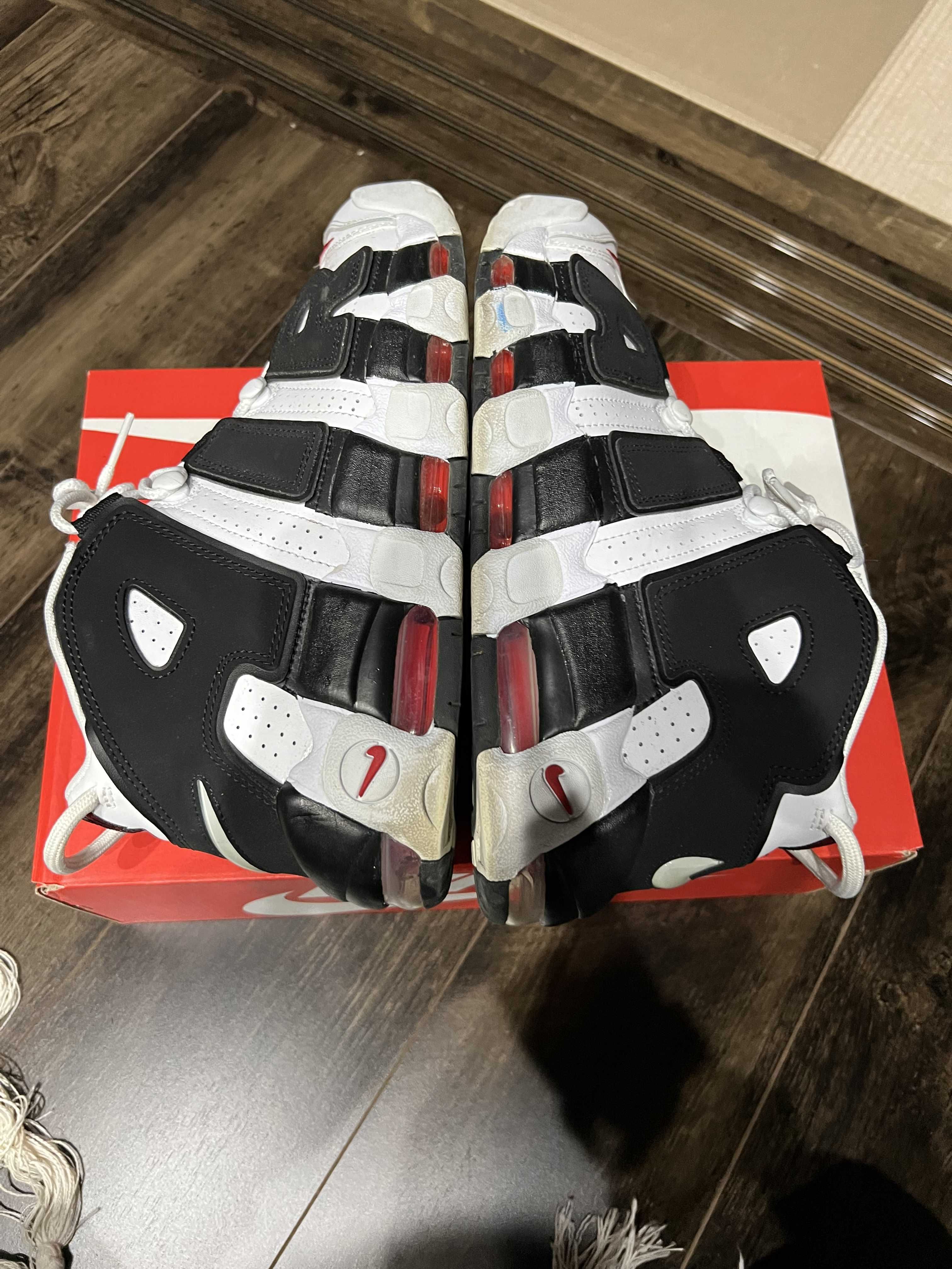 NIKE AIR MORE UPTEMPO "WHITE/BLACK/UNIVERSITY RED"(2020)