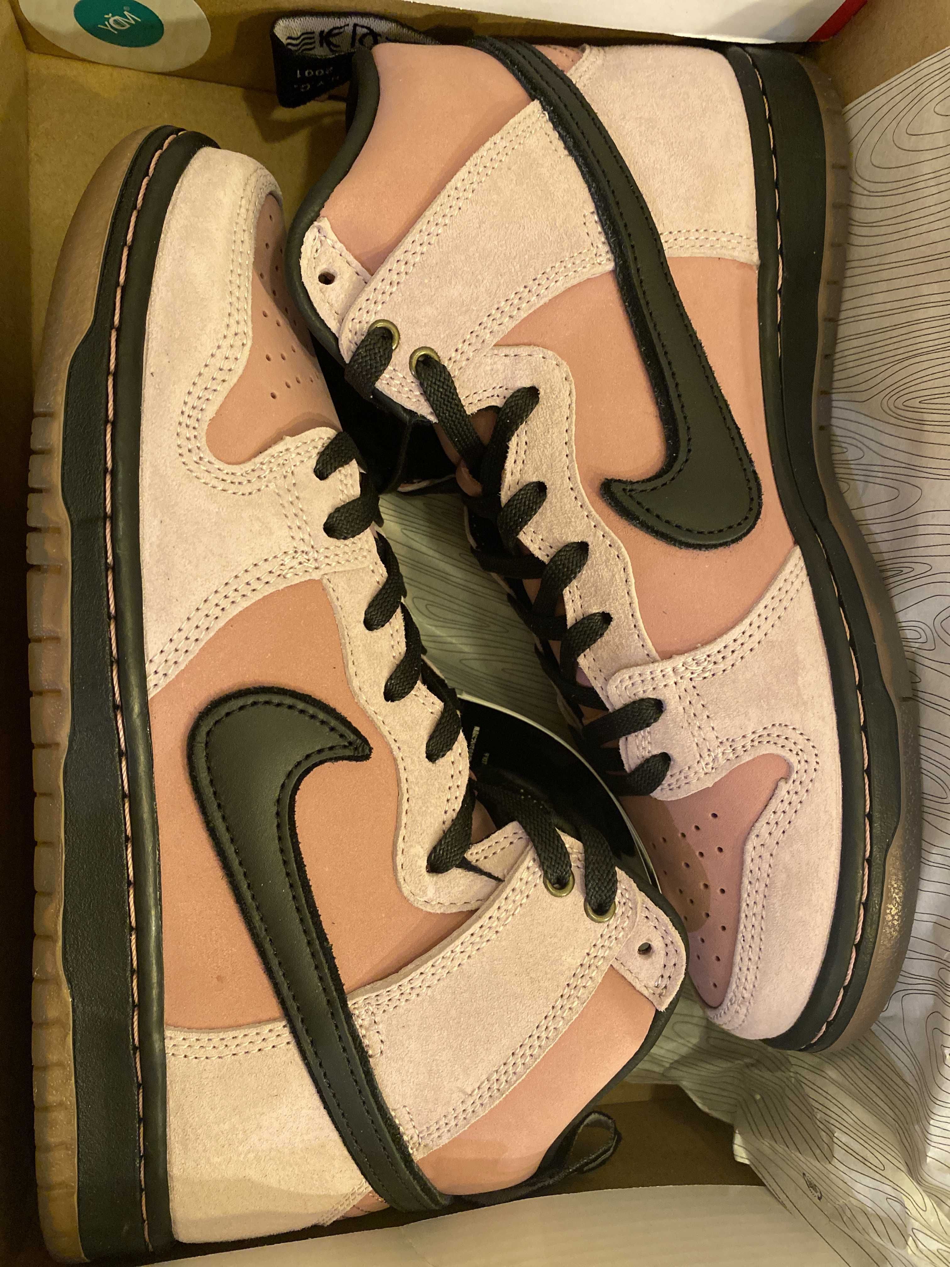 KCDC Brooklyn Skateshop × Nike SB Dunk High "Pink/Black"