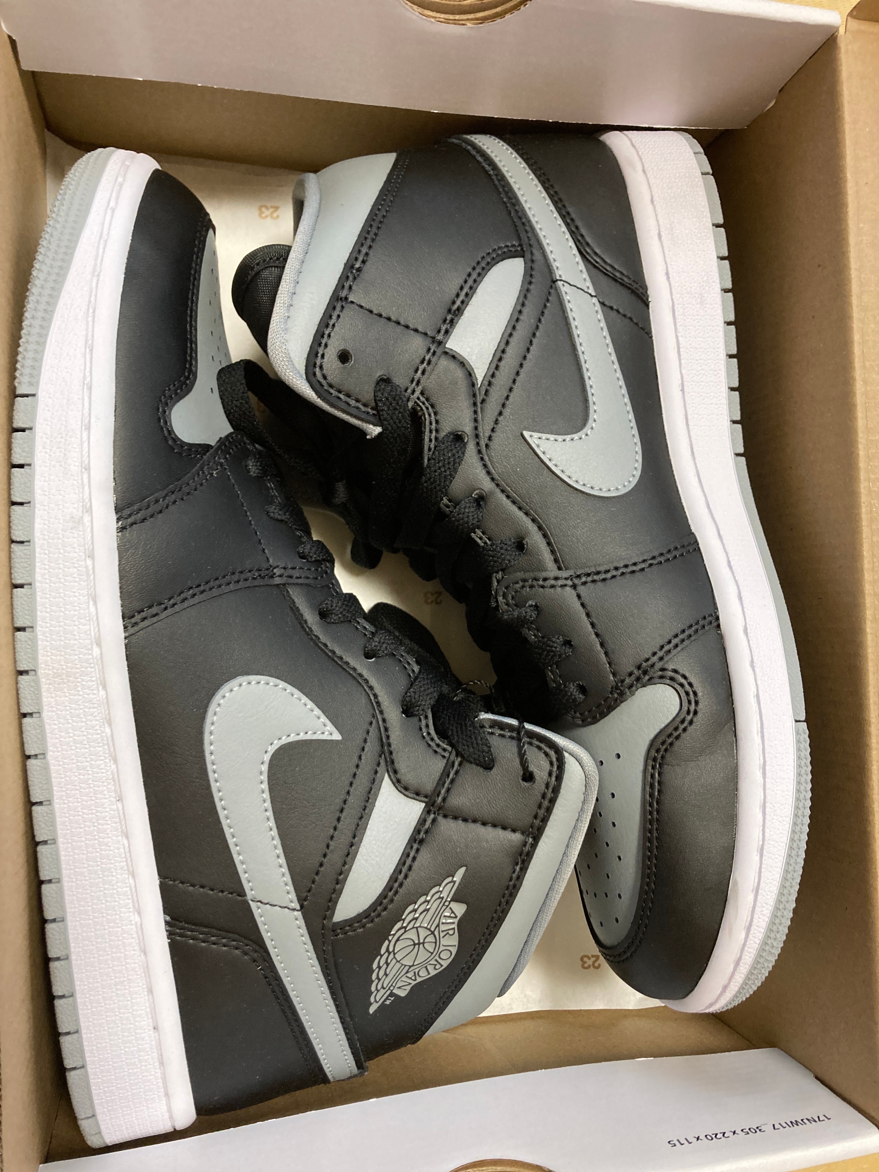 Nike Women's Air Jordan 1 Mid "Shadow"