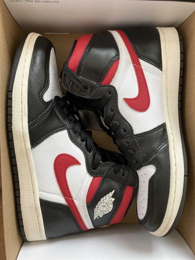Nike Air Jordan 1 Retro High "Black/White/Sail/Gym Red"