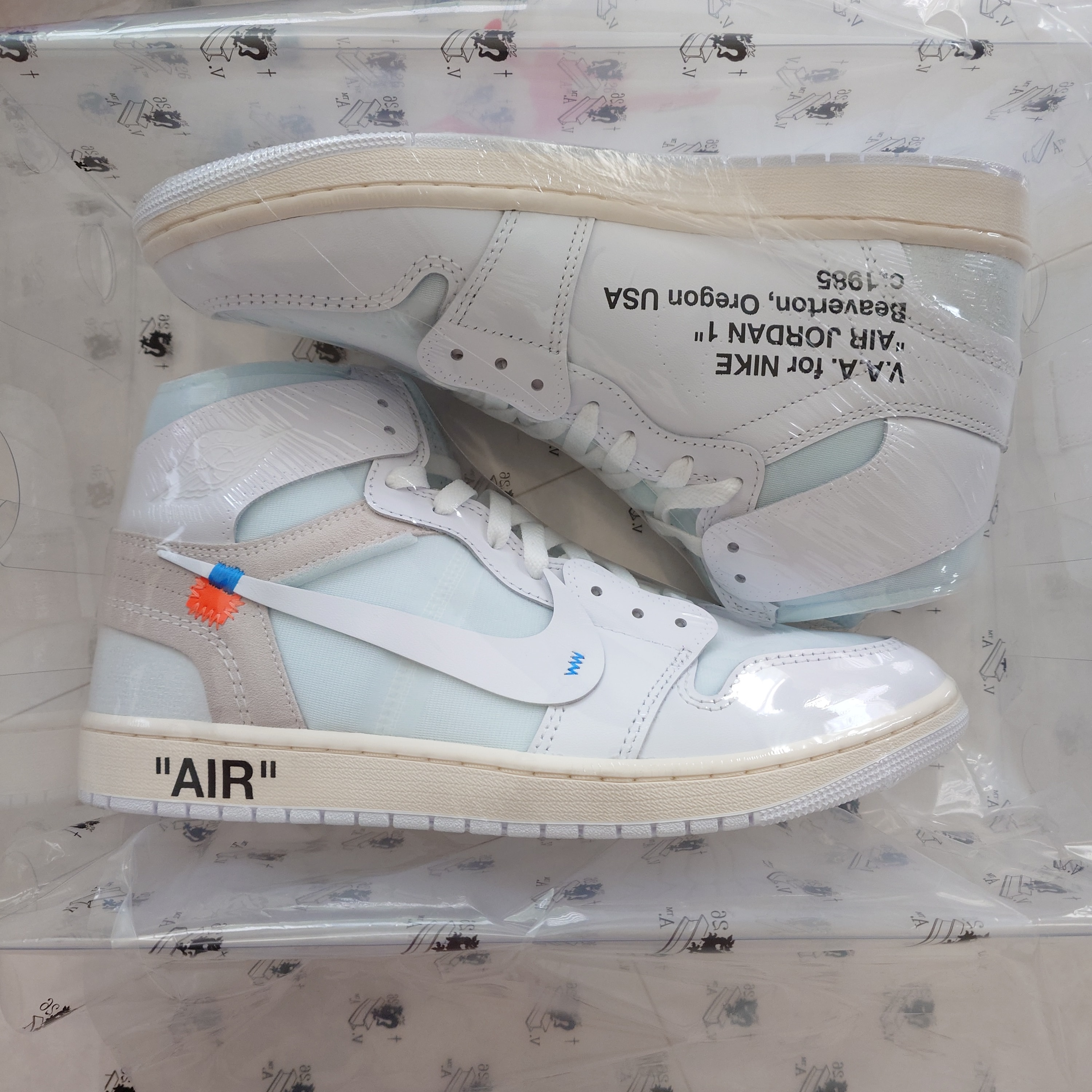 Virgil Abloh Archive (V.A.A.) × Nike Air Jordan 1 Retro High OG "Alaska"