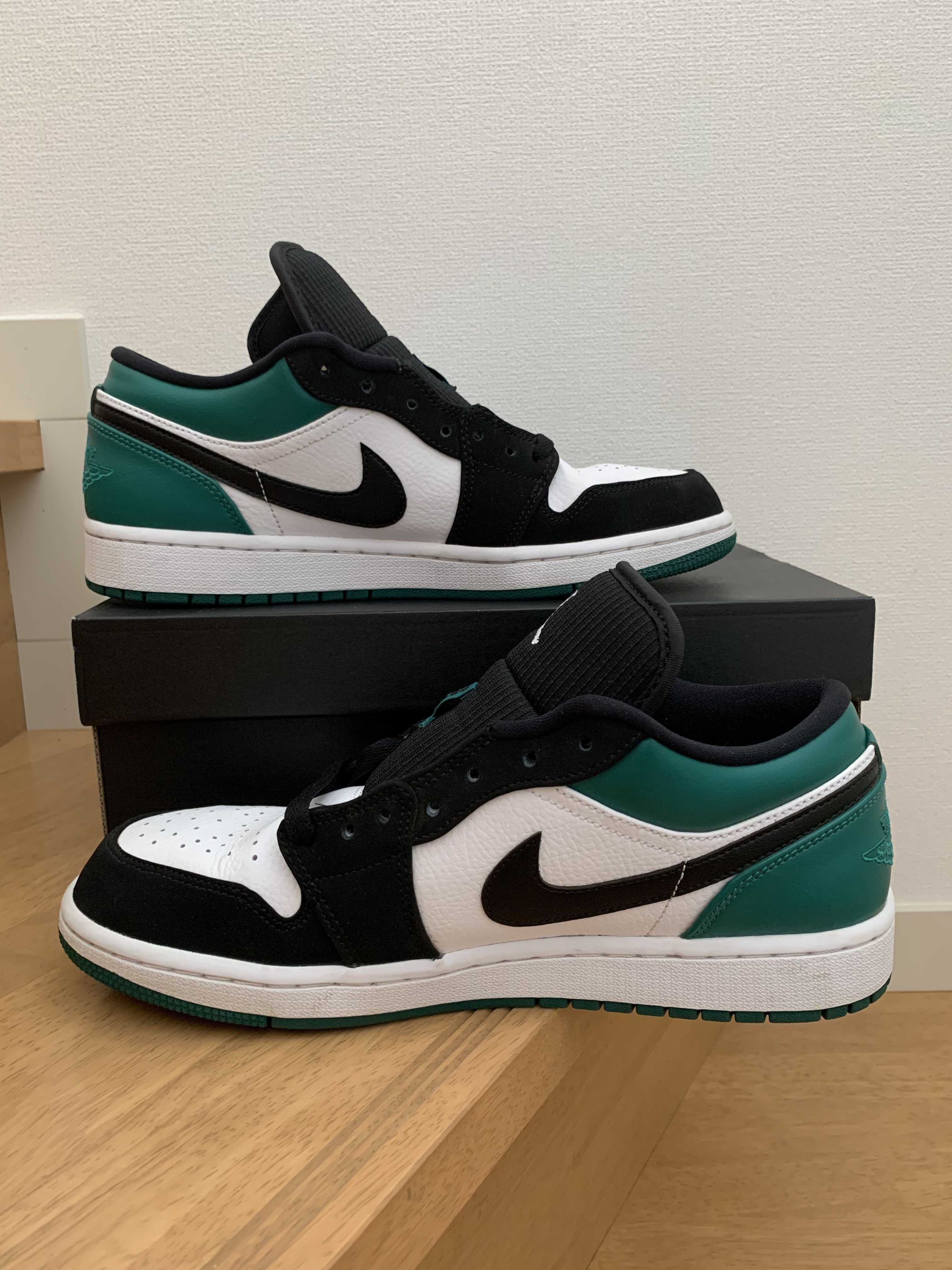 Nike Air Jordan 1 Low "White Black Mystic Green"