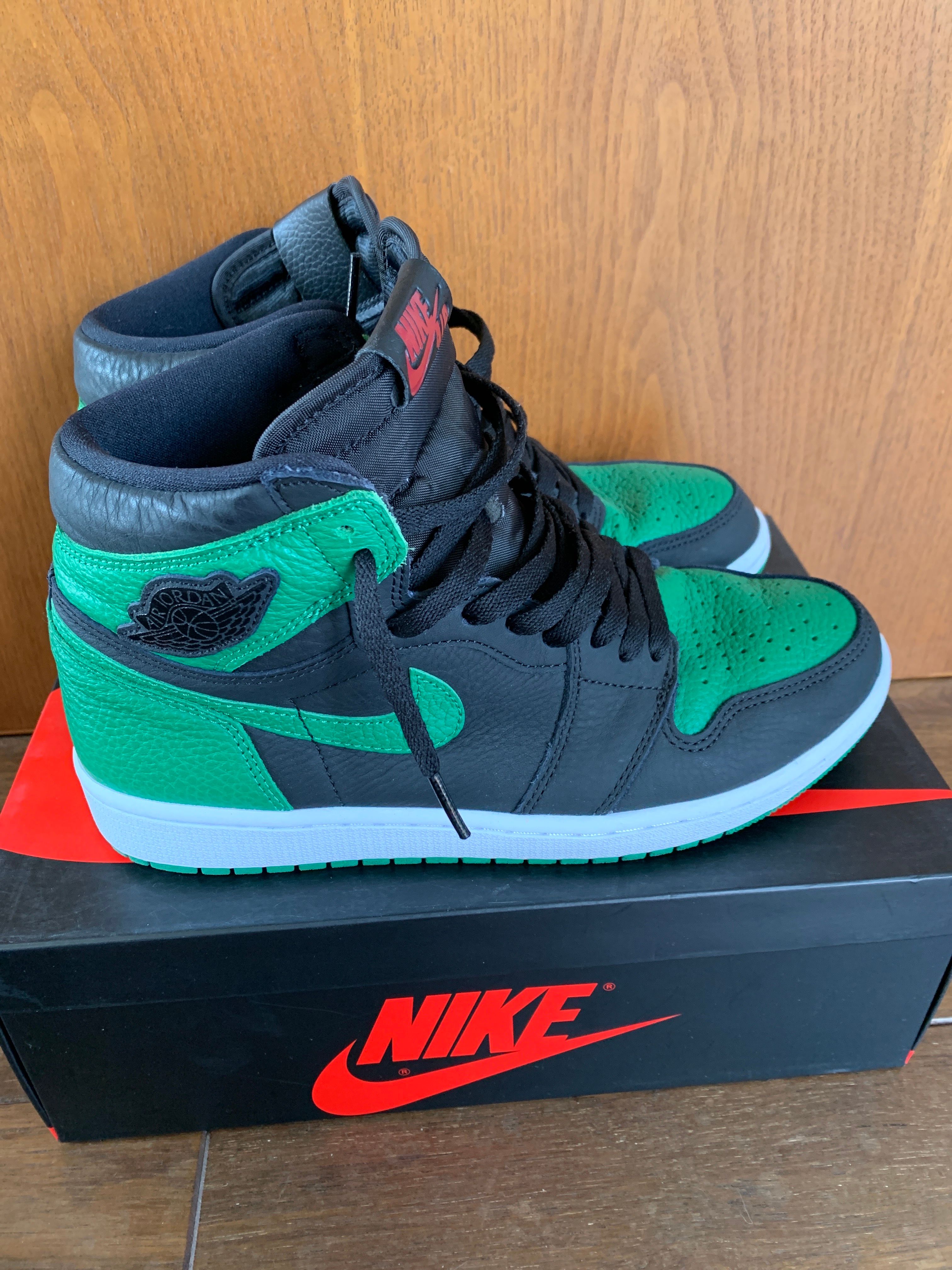 Nike Air Jordan 1 Retro High OG "Black/Pine Green" (2020)      