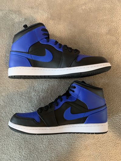 Nike Air Jordan 1 Mid "Hyper Royal"