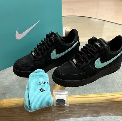 Tiffany & Co. × Nike Air Force 1 Low "1837"
