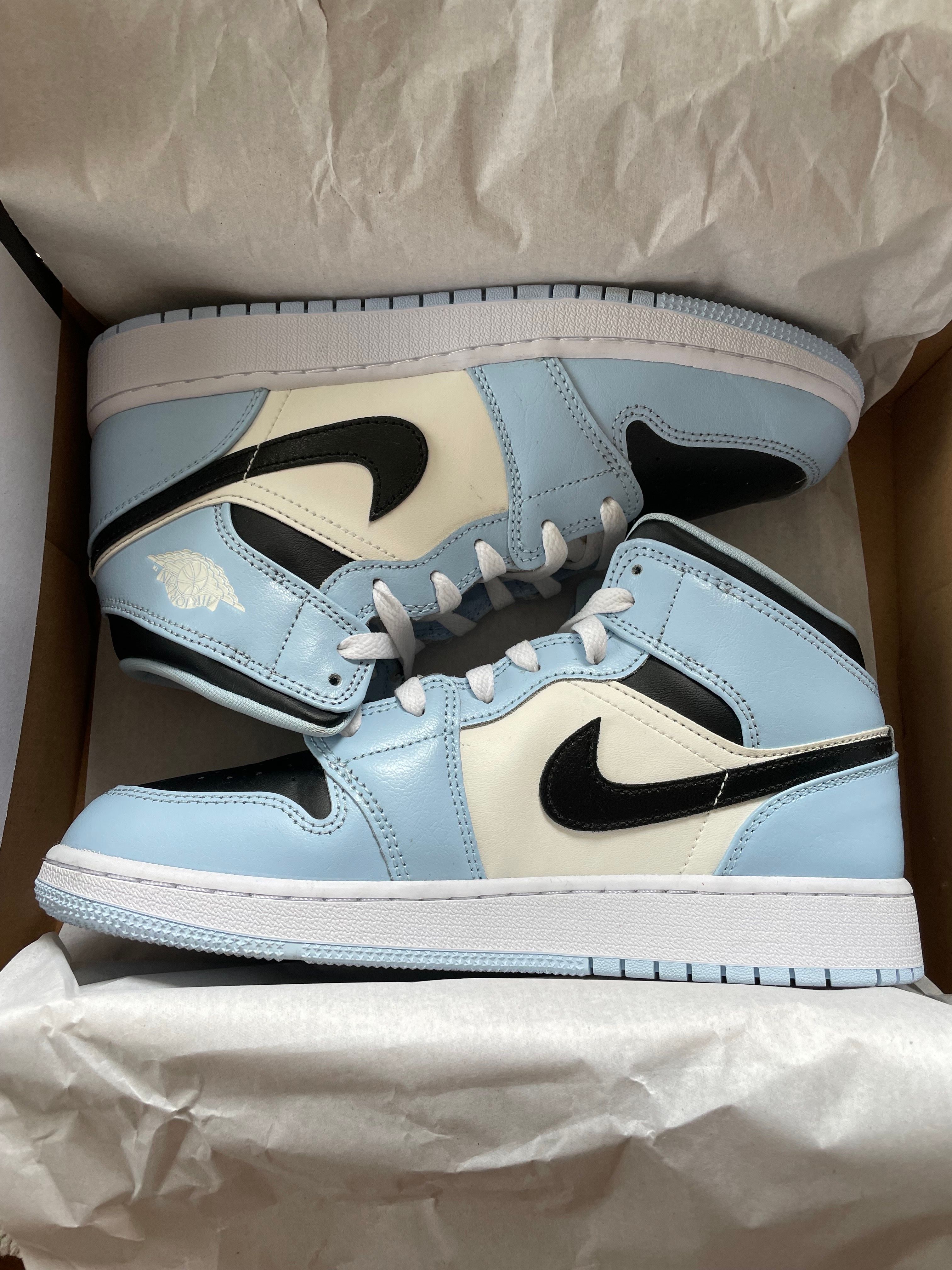 Nike GS Air Jordan 1 Mid "Ice Blue"
