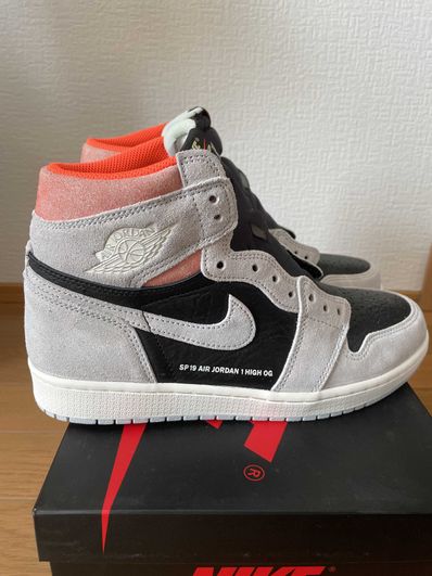 Nike Air Jordan 1 RETRO High OG "Hyper Crimson"