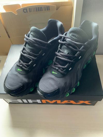 Nike Air Max DN8 "Black/Dark Smoke Grey/Black/Green Strike"