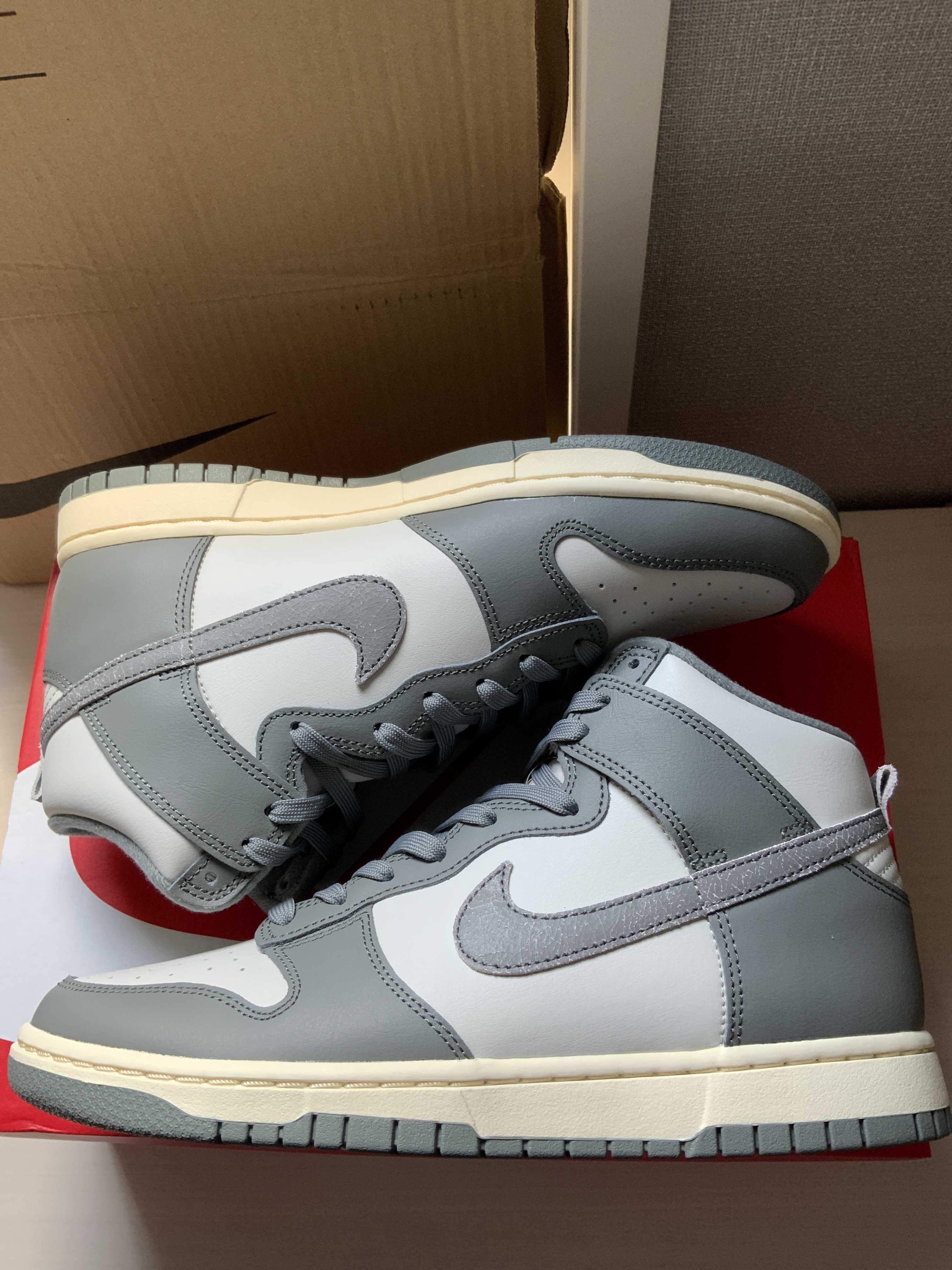 Nike Dunk High Retro SE Vintage "Light Bone and Tumbled Grey"