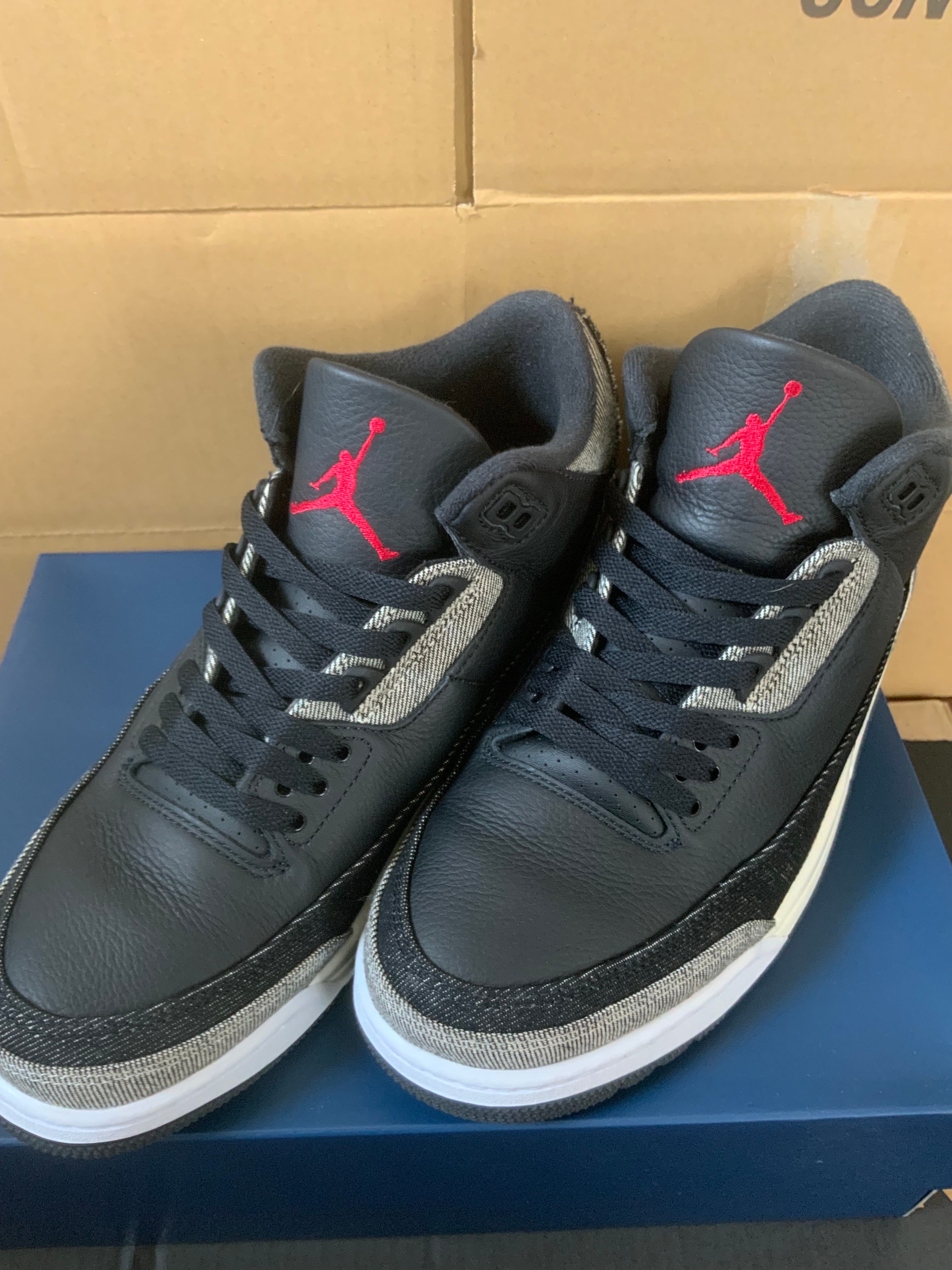 Levi's × Nike Air Jordan 3 Retro SP "Black and White" (LEVI'S Tab)