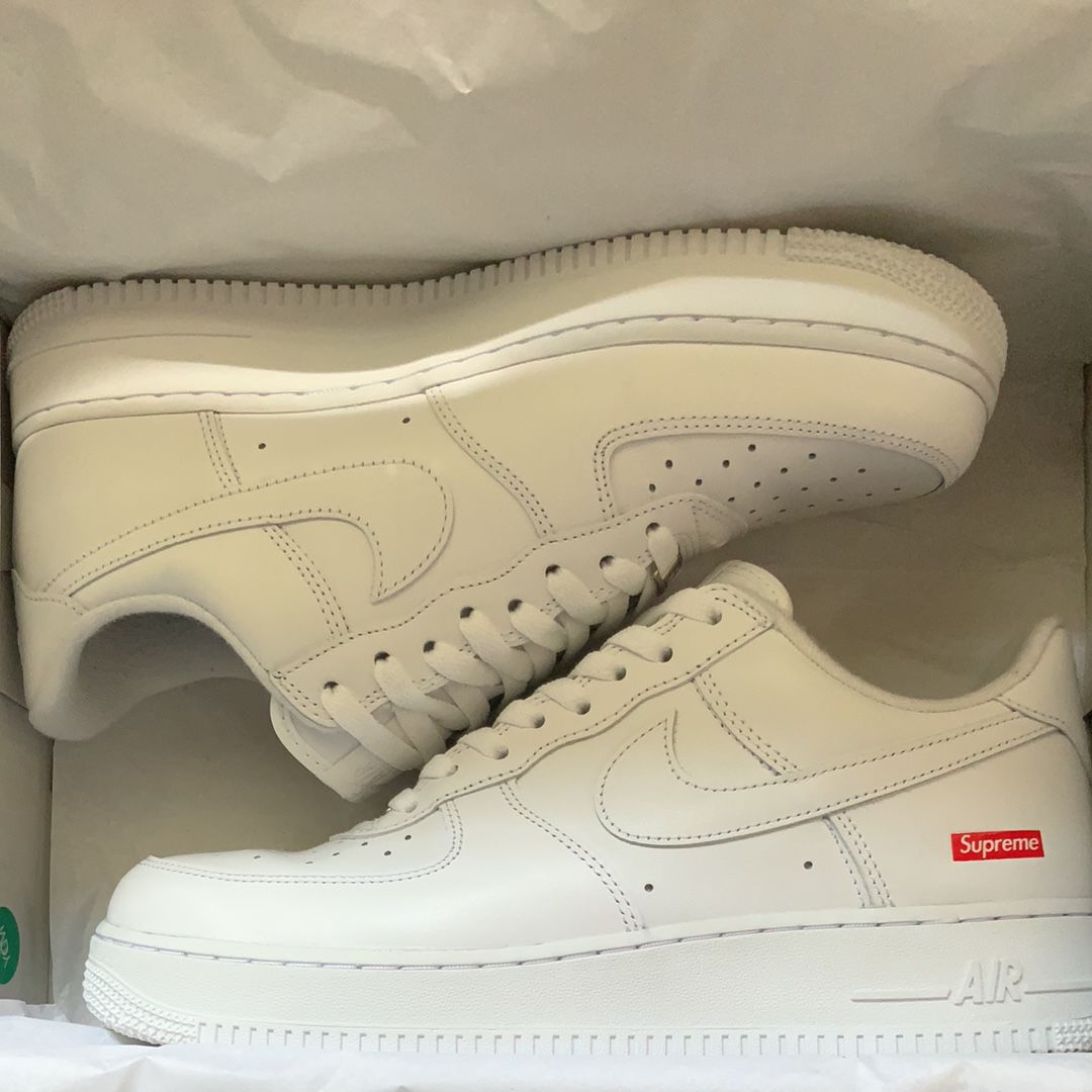 Supreme × Nike Air Force 1 Low "White"