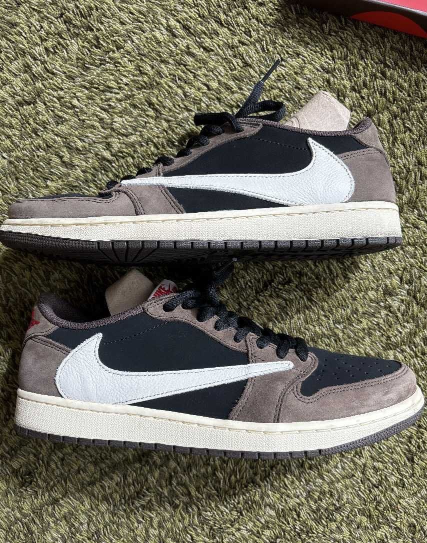 Travis Scott × Nike Air Jordan 1 Low OG SP-T "Black/Dark Mocha"