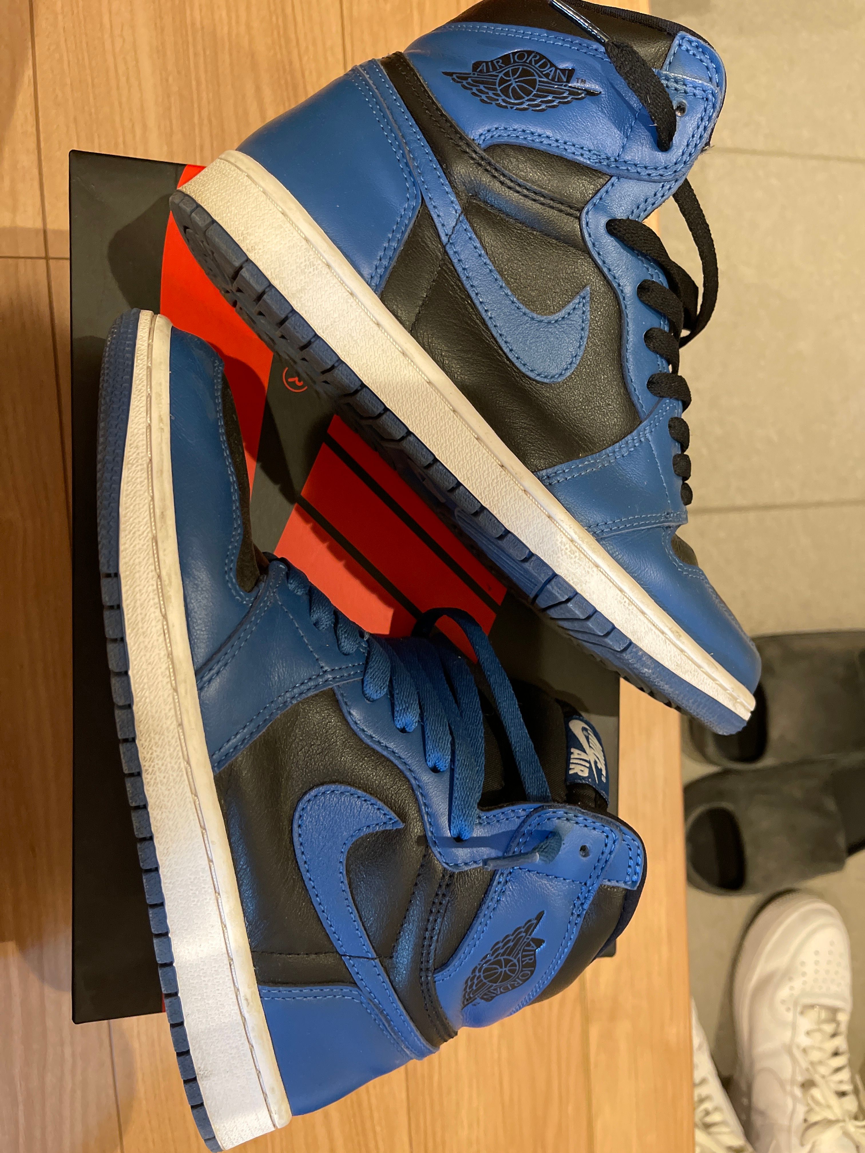 Nike Air Jordan 1 Retro High OG "Dark Marina Blue"