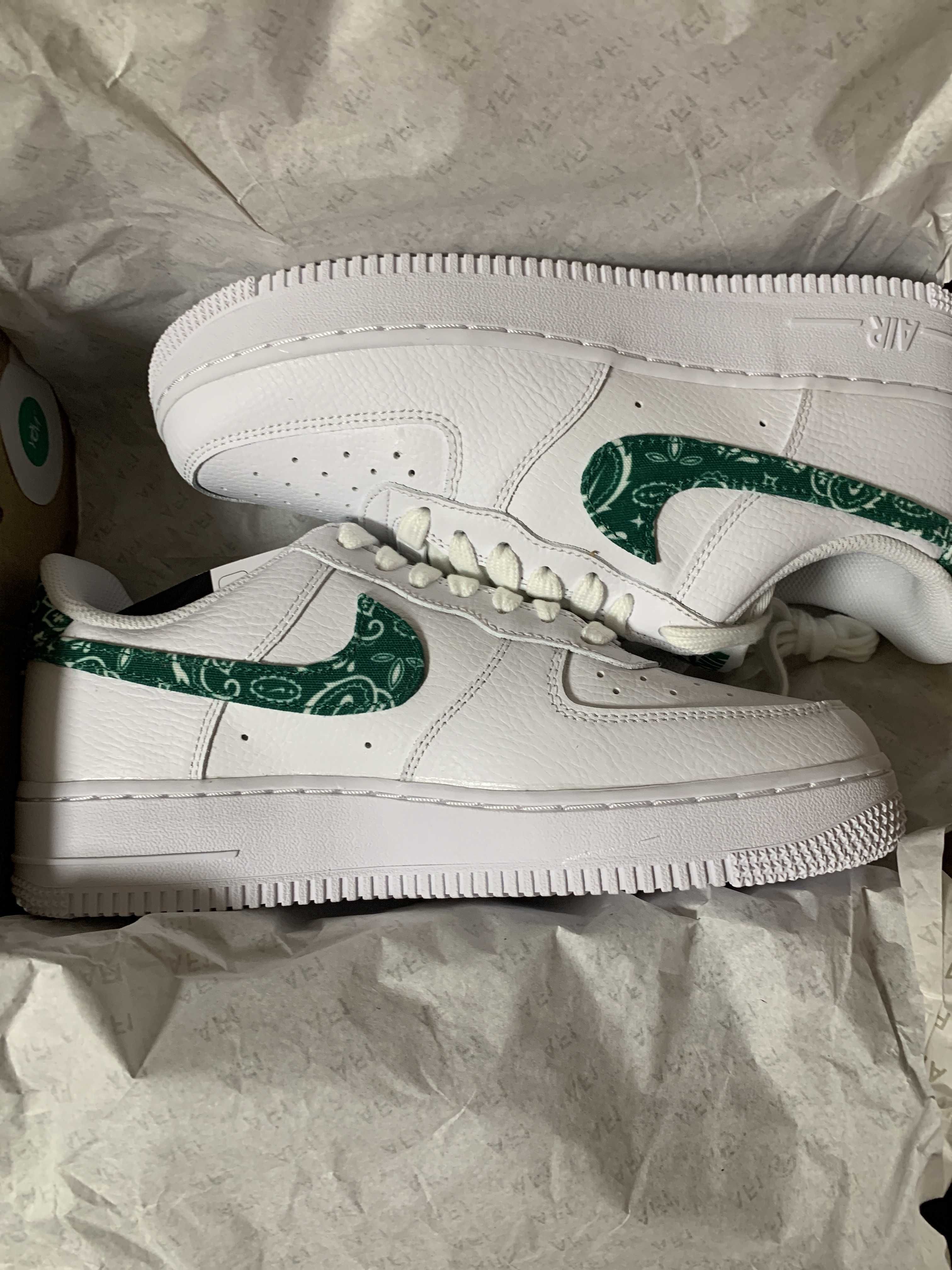 Nike Women's Air Force 1 Low '07 Essential "Green Paisley"
