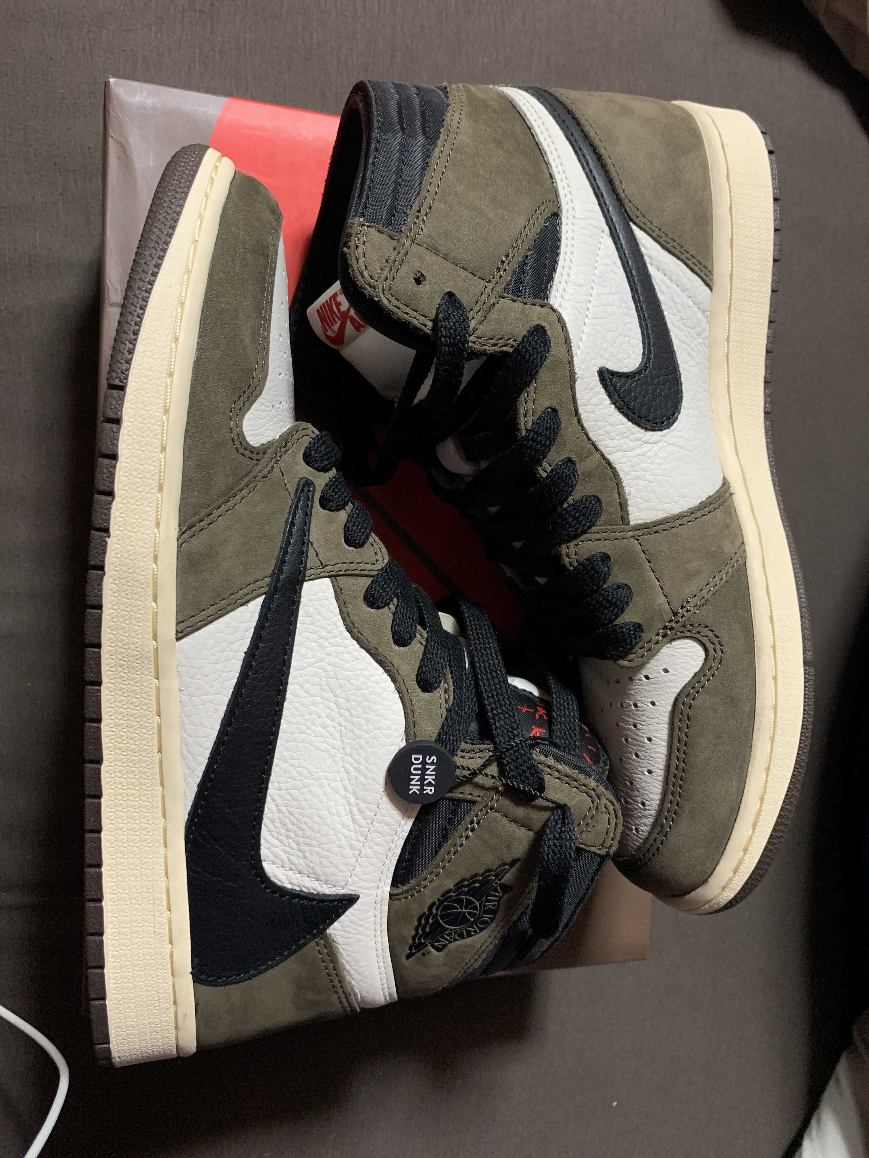 Travis Scott × Nike Air Jordan 1 Retro High OG TS SP "Sail/Dark Mocha"