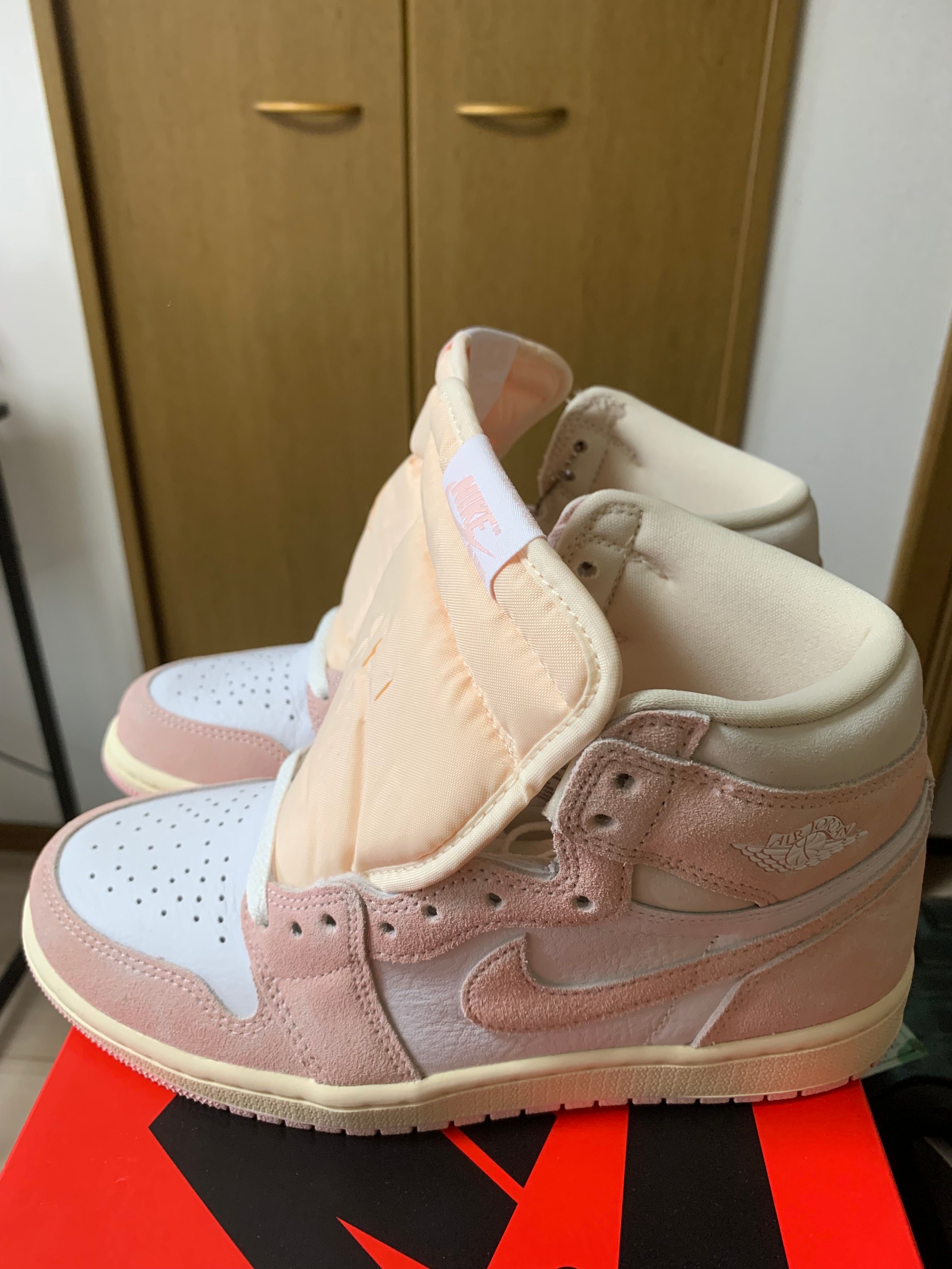 Nike Women's Air Jordan 1 Retro High OG "Washed Pink"