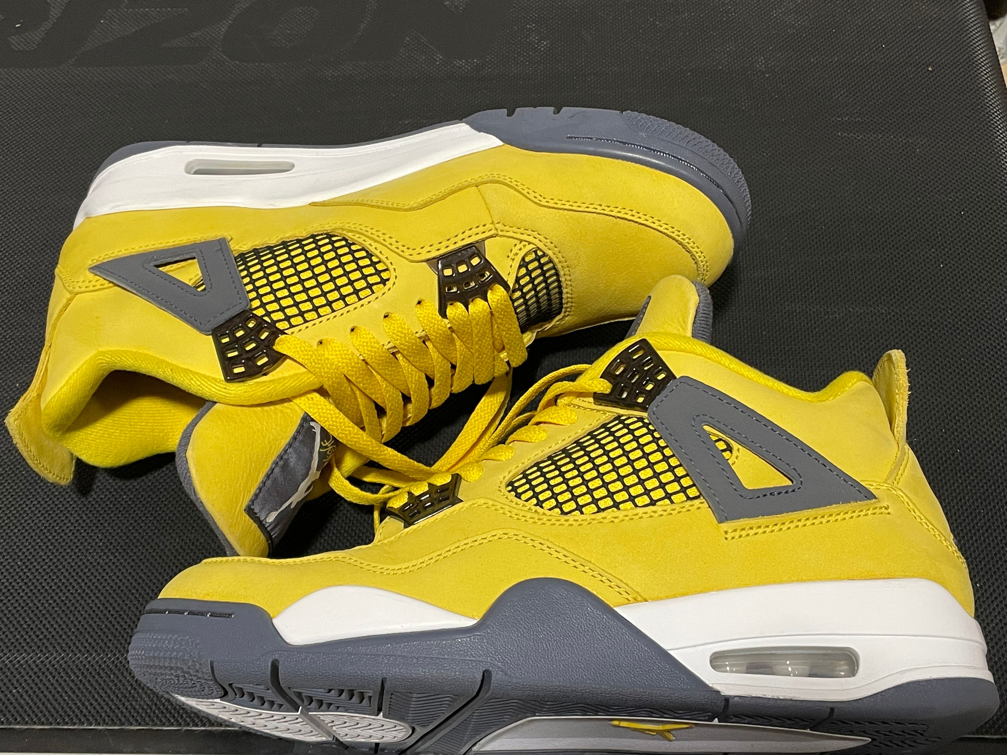 Nike Air Jordan 4 "Tour Yellow"