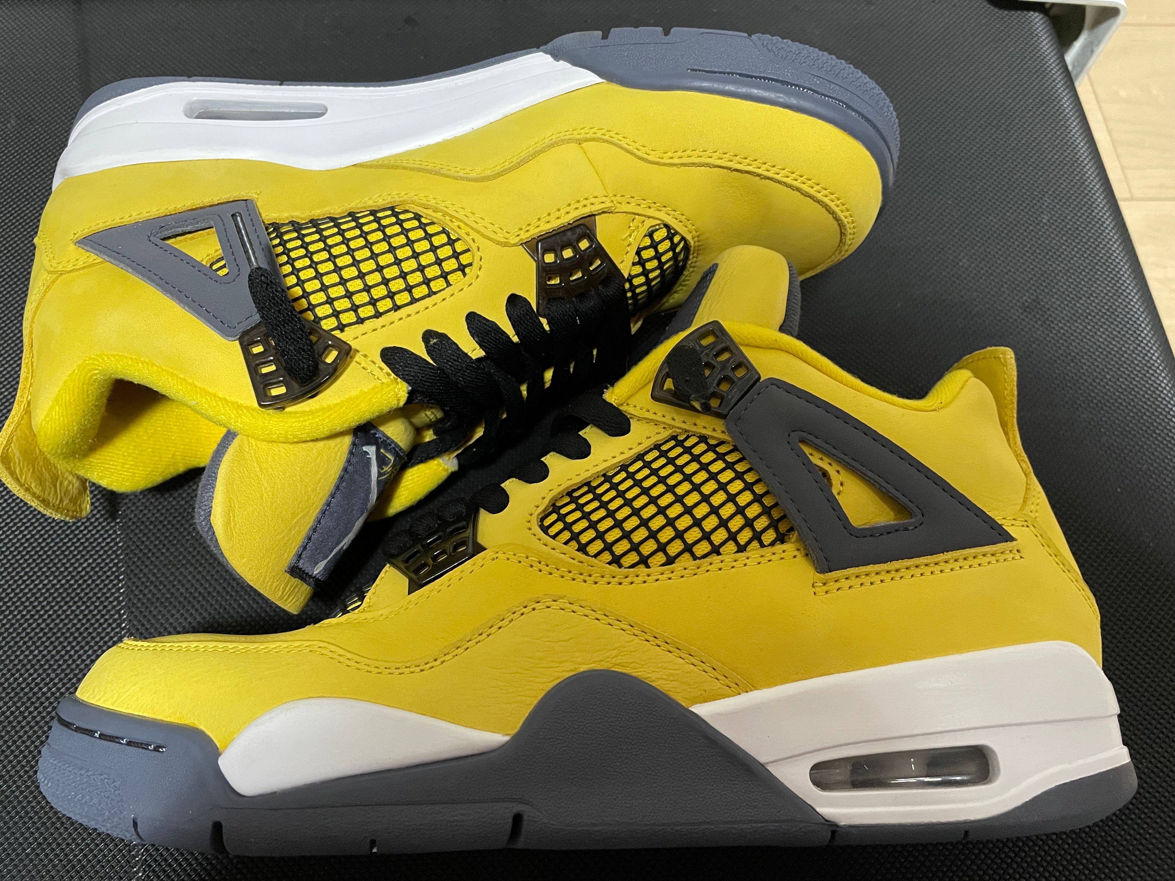 Nike Air Jordan 4 "Tour Yellow"